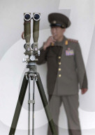REPORTAGE - Soldatinnen und Soldaten prägen das Alltagsbild in Nordkorea