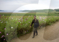 REPORTAGE - Soldatinnen und Soldaten prägen das Alltagsbild in Nordkorea