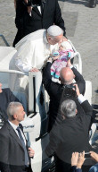 NEWS - Vatikan: Mittwochsaudienz des Papstes auf dem Petersplatz