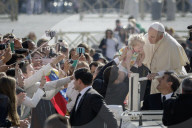 NEWS - Vatikan: Mittwochsaudienz des Papstes auf dem Petersplatz