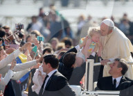 NEWS - Vatikan: Mittwochsaudienz des Papstes auf dem Petersplatz