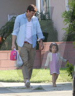 EXKLUSIV - Ashton Kutcher mit seiner Tochter Wyatt in Studio City unterwegs