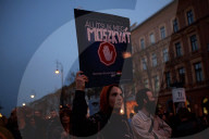 NEWS - Ungarn: Tausende protestieren auf der Strasse