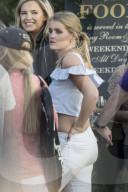 EXKLUSIV - Lady Kitty Spencer in Chelsea unterwegs