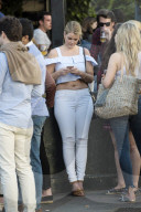 EXKLUSIV - Lady Kitty Spencer in Chelsea unterwegs