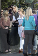 EXKLUSIV - Lady Kitty Spencer in Chelsea unterwegs