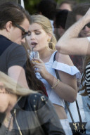 EXKLUSIV - Lady Kitty Spencer in Chelsea unterwegs