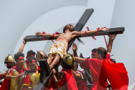 NEWS - Karfreitag: Passionsspiele in San Fernando auf den Philippinen