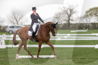 PEOPLE - Zara Tindall mit Mike und Mia am Burnham Market
