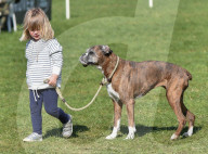 PEOPLE - Royale Cousinen: Savannah und Isla Phillips mit Mia Grace Tindall an den Gatcombe Horse Trails