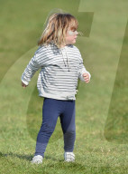 PEOPLE - Royale Cousinen: Savannah und Isla Phillips mit Mia Grace Tindall an den Gatcombe Horse Trails