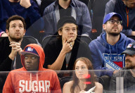 PEOPLE - Promis am New York Rangers Game