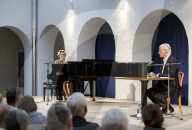 EXKLUSIV - Sky Du Mont und Christine Schütze bei der Lesung BeziehungsWeisen in Bad Saulgau