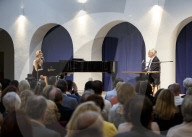 EXKLUSIV - Sky Du Mont und Christine Schütze bei der Lesung BeziehungsWeisen in Bad Saulgau