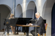 EXKLUSIV - Sky Du Mont und Christine Schütze bei der Lesung BeziehungsWeisen in Bad Saulgau