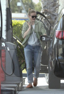EXKLUSIV - Cameron Diaz mit ihrer Schwester und ihrer Nichte in Seal Beach unterwegs