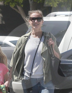 EXKLUSIV - Cameron Diaz mit ihrer Schwester und ihrer Nichte in Seal Beach unterwegs