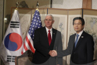 NEWS - Südkorea: US Vize Mike Pence warnt Nordkorea