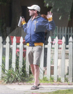 EXKLUSIV - Jon Hamm in Los Feliz unterwegs