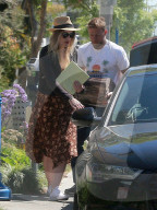 EXKLUSIV - Charlie Hunnam in LA auf Shoppingtour