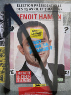 NEWS - Wahlen Frankreich: Plakate in Paris