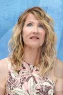 PORTRAIT - Laura Dern