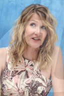 PORTRAIT - Laura Dern