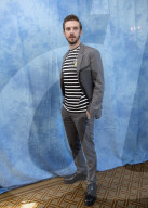 PORTRAIT - Dan Stevens