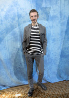 PORTRAIT - Dan Stevens