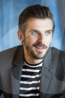 PORTRAIT - Dan Stevens