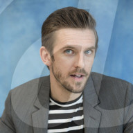 PORTRAIT - Dan Stevens