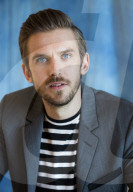 PORTRAIT - Dan Stevens