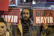 NEWS - Türkei: Demonstrationen gegen das Referendum im ganzen Land