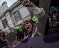 NEWS - Türkei: Demonstrationen gegen das Referendum im ganzen Land