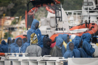 NEWS - Italien: 400 neue Flüchtlinge in Salerno gestrandet