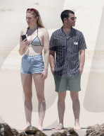 EXKLUSIV - Joe Jonas und Sophie Turner turteln in Cabo San Lucas