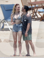 EXKLUSIV - Joe Jonas und Sophie Turner turteln in Cabo San Lucas