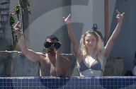 EXKLUSIV - Joe Jonas und Sophie Turner turteln in Cabo San Lucas