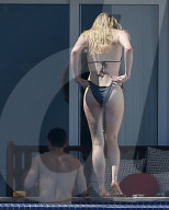 EXKLUSIV - Joe Jonas und Sophie Turner turteln in Cabo San Lucas