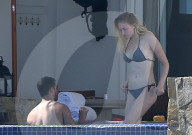 EXKLUSIV - Joe Jonas und Sophie Turner turteln in Cabo San Lucas