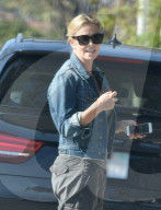 PEOPLE - Charlize Theron mit Klein August in Hollywood unterwegs