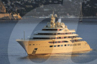 FEATURE - Die grösste Yacht der Welt an der Cote d'Azur