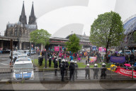NEWS - Proteste gegen den Bundesparteitag der AfD in Köln