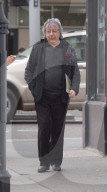 PEOPLE - Ex Rolling Stone Bill Wyman auf dem Weg ins Ivy