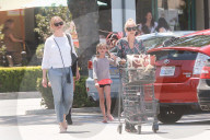 PEOPLE - Cameron Diaz und Nicole Richie schieben die Einkäufe zum Auto