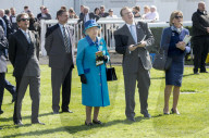 PEOPLE - Queen Elizabeth besucht Pferderennen in Newbury