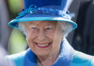 PEOPLE - Queen Elizabeth besucht Pferderennen in Newbury