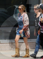 PEOPLE - Amanda Seyfried steht in Tarzana vor der Linse