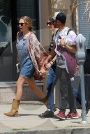 PEOPLE - Amanda Seyfried steht in Tarzana vor der Linse