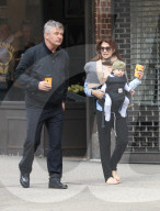 PEOPLE - Familie Baldwin spaziert durch New York